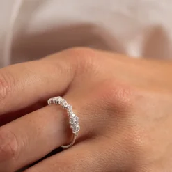CLAIR CRYSTAL SILVER RING