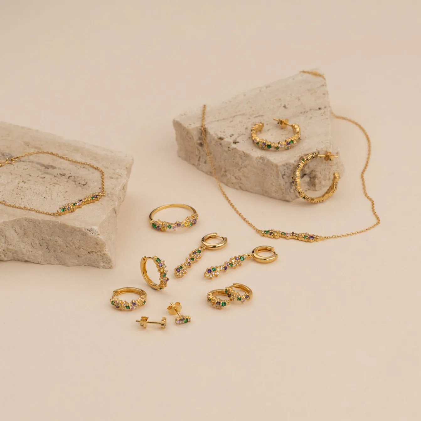 CLAIR RAINBOW GOLDEN CREOL EARRING - Sisi Copenhagen