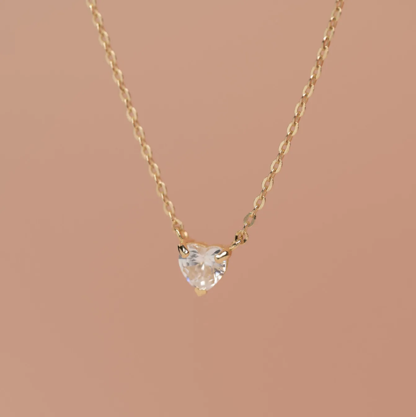 DIONA CRYSTAL SOLID GOLD NECKLACE
