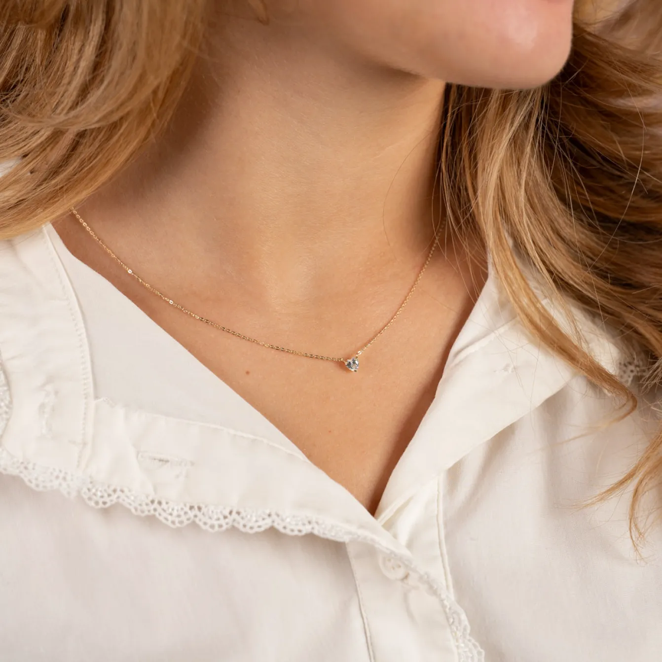 DIONA CRYSTAL SOLID GOLD NECKLACE