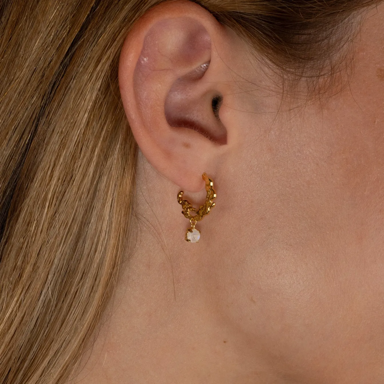EMILIA MOONSTONE GOLDEN CREOL EARRING