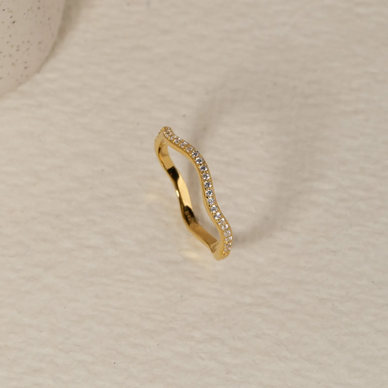 GAIA CRYSTAL GOLDEN RING