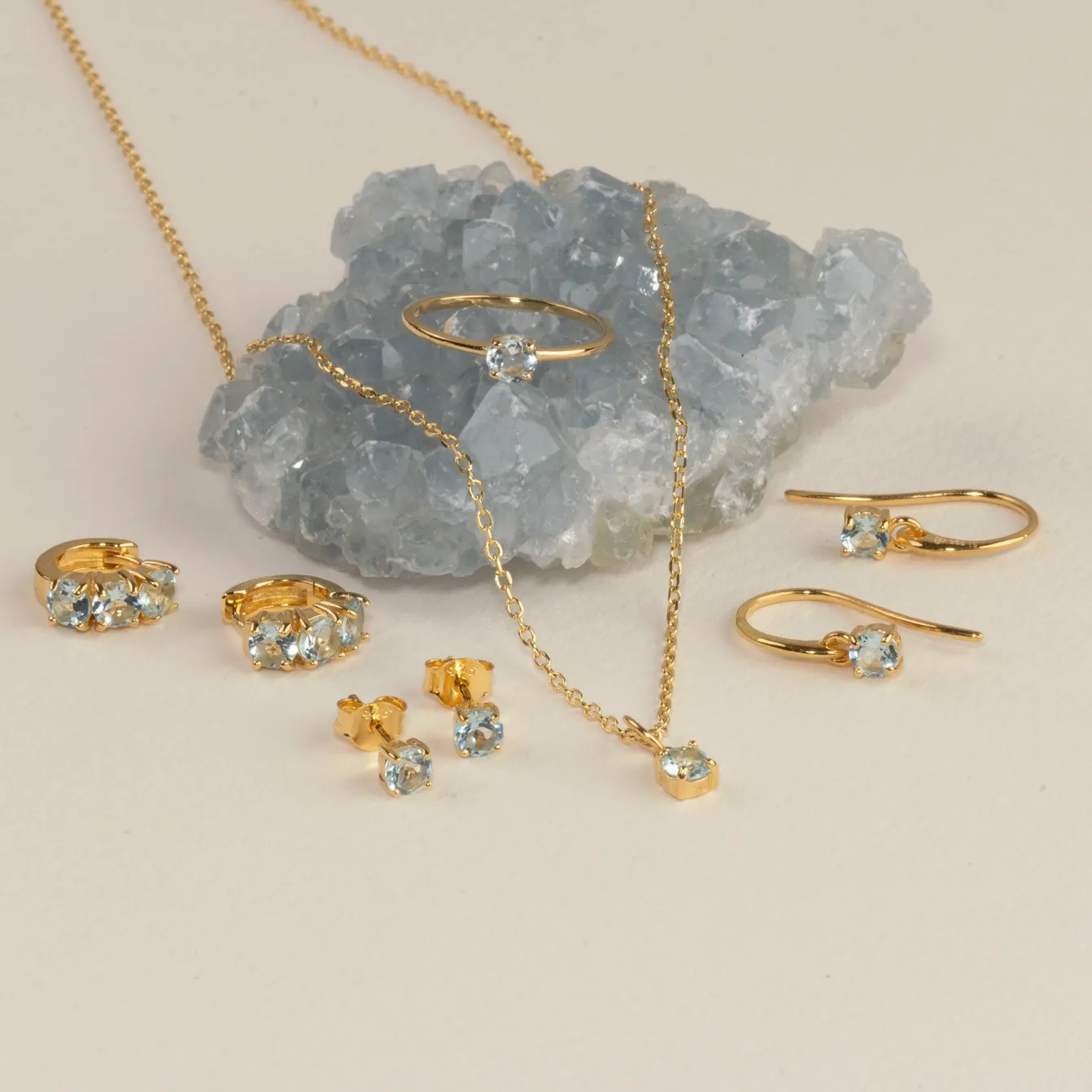 GEMMA BLUE TOPAZ GOLDEN HOOK EARRING - Sisi Copenhagen