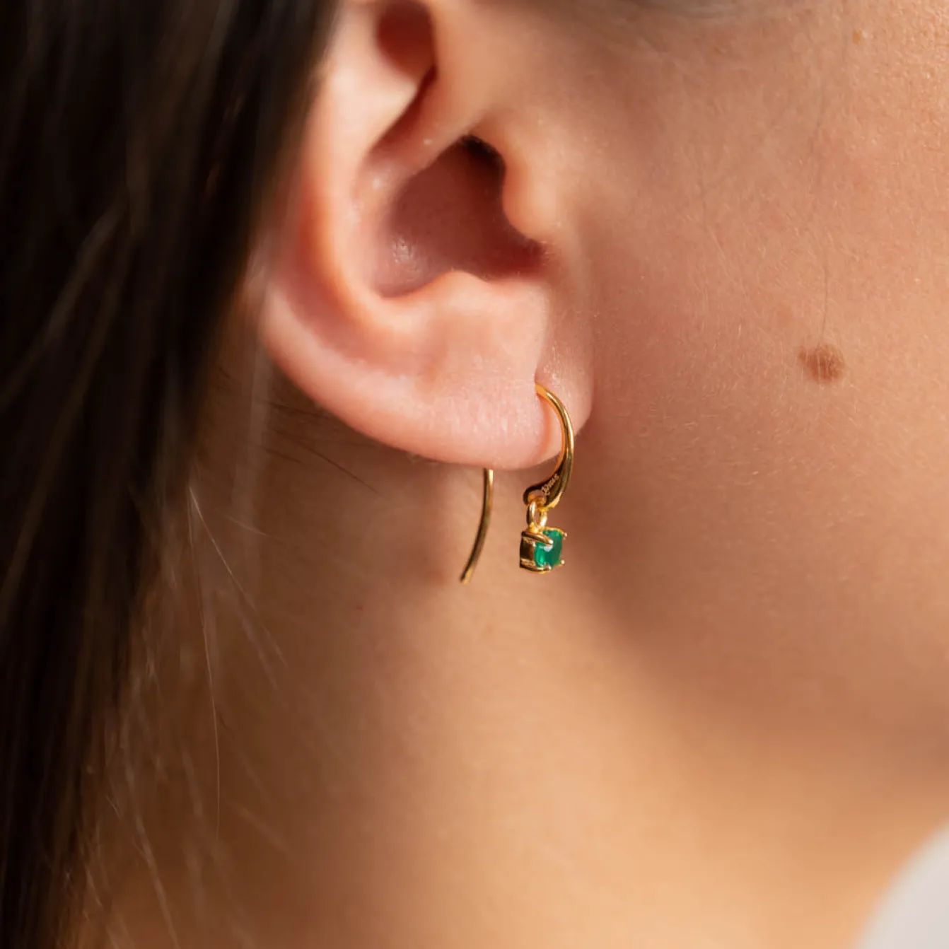 GEMMA GREEN AGATE GOLDEN HOOK EARRING - Sisi Copenhagen