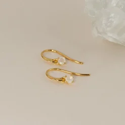 GEMMA MOONSTONE GOLDEN HOOK EARRING - Sisi Copenhagen