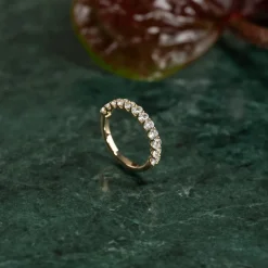 OVAL-CUT HALF-ALLIANCE DIAMOND RING - 1.0ct - YG