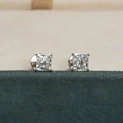 SOLITAIRE PRINCESS-CUT DIAMOND STUD EARRING - 1.15ct - WG